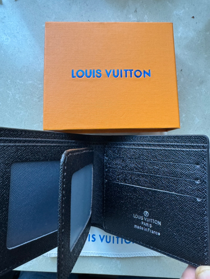 #6 Louis Vuitton Monogram Shadow Bifold Wallet Thumbnail 5