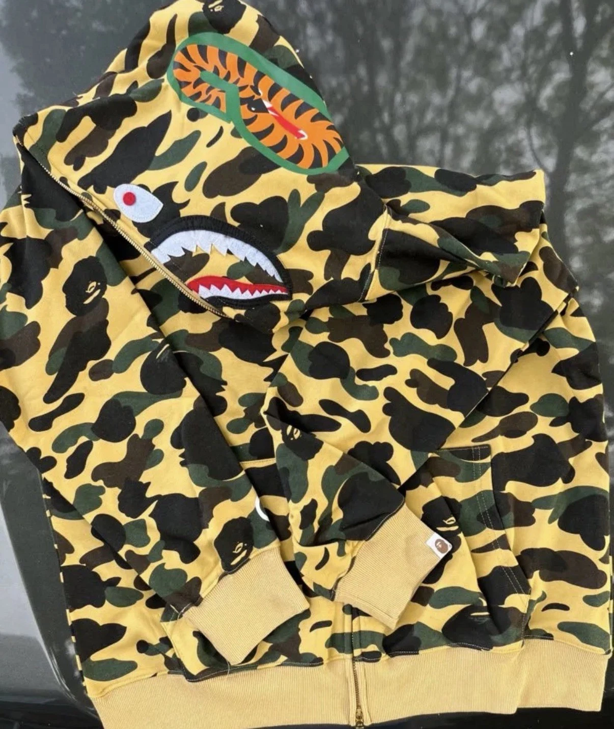 A Bathing Ape Men’s L Yellow/Green/Black Camo Shark Full Zip Bape Hoodie Thumbnail 7