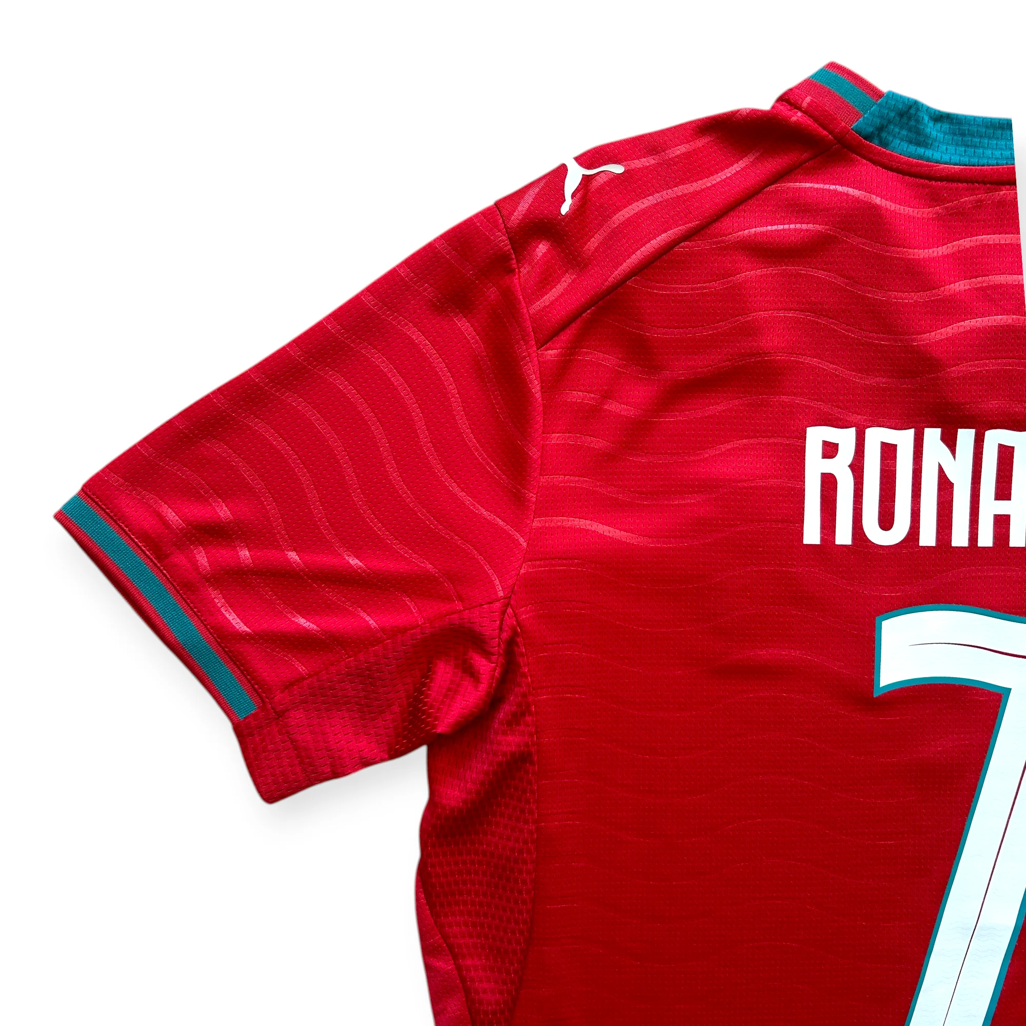 Cristiano Ronaldo #7 Portugal Puma 2026 World Cup Home Jersey - "Ocean Energy" Edition Thumbnail 5